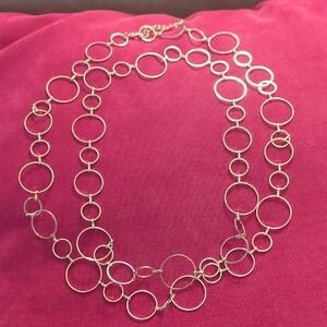 Elegant Silver Circle Link Necklace